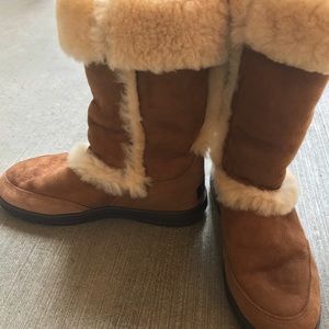Authentic Uggs size 8 woman’s